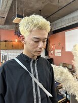 チャプター 問屋町(chapter)&nbsp;スパイキーショートブロンドベージュケアブリーチダブルカラー