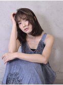 アッシュブラウン/赤味消し透明感カラー/小顔顔周りレイヤー