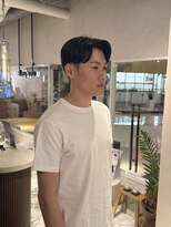 ウノプリールヴァモス(unopulir Vamos)&nbsp;刈り上げセンターパートショート短め