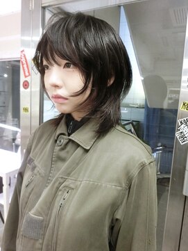 ノラ シブヤ(NORA) ★流し前髪ウルフカットシャギーレイヤーミディアムレイヤー