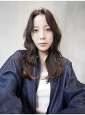 ミディアムレイヤーカット顔周りレイヤーウルフハッシュカット