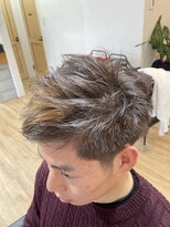 ヘアーデザイン グリッタープラス(HAIR DESIGN Glitter+) ちょっぴりやんちゃに！
