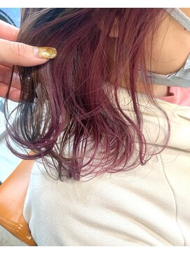 アクトゥス(AEQUITAS) インナーカラー×ワインレッド【池袋/20代/30代/40代】