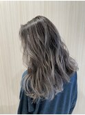 アッシュベージュバレイヤージュ