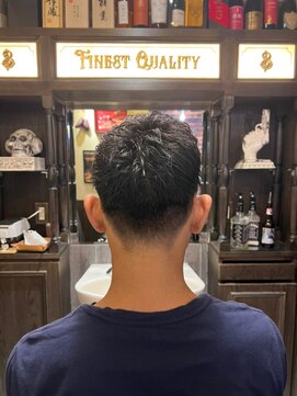 バレス 田町(BALES) [スキンフェード/ツイストスパイラル/田町]