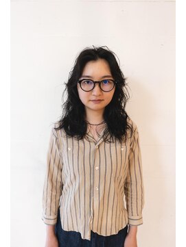 イーズ(e's) 大きいウェーブが可愛い　medium perm  Genta