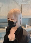 ホワイトベージュ/ホワイトカラー/ハイトーンボブ
