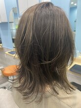 アンフィ 神奈川新町(Anphi) ソフトウルフ風☆ミディアムレイヤー＆カーキアッシュ