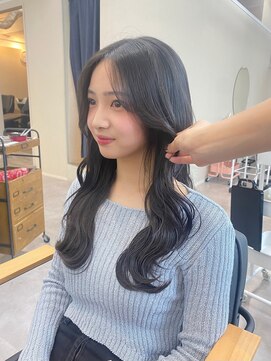 ローレン(Lolen.) レイヤーカット/小顔に見せるヘア sayuri