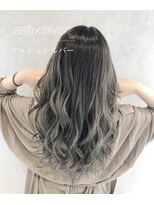 リアラ 渋谷(LIALA)&nbsp;ブリーチ、ダブルカラー、インナーカラー、イヤリングカラー