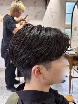 サンバイセライロ 千葉(SAN. by celilo) メンズトレンドヘア/ニュアンスパーマ/センターパート/関祐翔