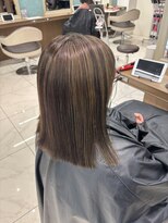 アッシュ 下北沢店(Ash) イルミナダブルカラーで白髪ぼかしハイライト