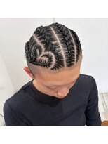 スパーク(SPARK)&nbsp;ハート入りコーンロウ