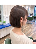 ルートヘア 辻堂店 30代前下がりボブ大人ボブミニボブ艶感ナチュラルブラウン美髪