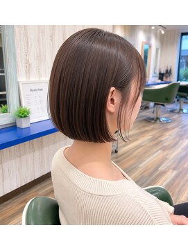 ルートヘア 辻堂店 30代前下がりボブ大人ボブミニボブ艶感ナチュラルブラウン美髪