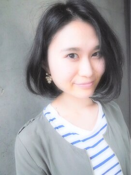 シュリット(schritt) 洗練された耳かけクールボブ