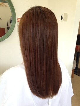 美容室マチルダ 潤いストレート!