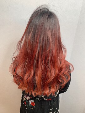 ウニカ デ ビエモン(UN1CA de BIEMON) グラデーションビビットピンクレッド ゆるふわウェーブ