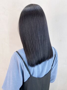 アイティー バイ アルバム 浦和店(IT by ALBUM) ブルーアッシュ_外ハネボブセクションカラー_ba380721