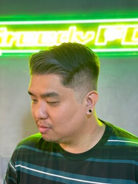 グリーディーフォックス 代々木(Greedy FOX) 韓国マッシュ/センタ-パ-ト/ツイストスパイラル/スキンフェード