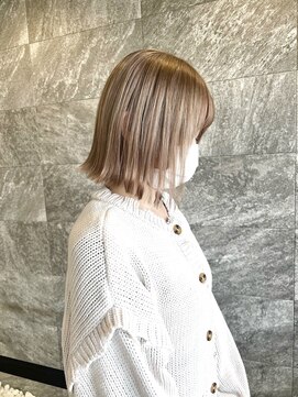ノア(NOAH) ミルクティーベージュ×外ハネボブ