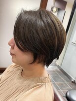 ハピネス クローバー 学園前店(Happiness CLOVER)&nbsp;丸みショート/前髪/顔周りカット/濱崎優/白髪ぼかし