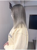 大平/切りっぱなしミディアム前下がり韓国風顔まわりカット20代