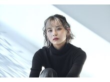 持ちが良くスタイリングしやすいデジタルパーマ。さらに低ダメージなデジタルパーマはpiilo人気No. 1！