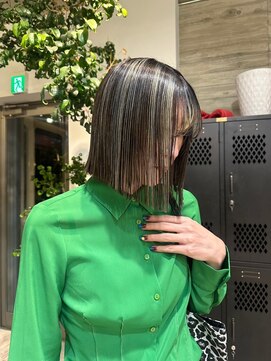 ヲタク(wotaku.) ハイライトデザインカラーアンブレラカラーブリーチカラーボブ