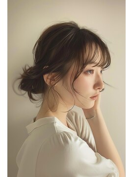 ルル(Lulu) 顔まわりレイヤーアッシュベージュアップヘア