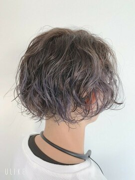 サファイア(SAPPHIRE) 色気のある男による色気のあるスタイル