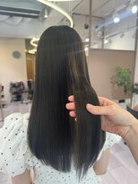 クク(coucou) ミディアムロングレイヤーミディアムレイヤー顔周りレイヤー韓国