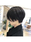 Coast.ショートボブ×ジェンダーレス×暗めカラー×小顔