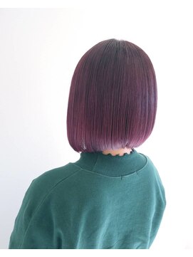 アリー(ALLY) 前下がりボブ&深めパープル