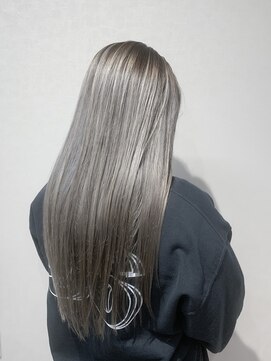 ララ 西川口(LaRA) シャドウルーツ&バレイヤージュ◎グレージュカラー