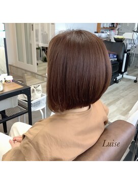ルイーゼ(Luise) 前下がりボブ
