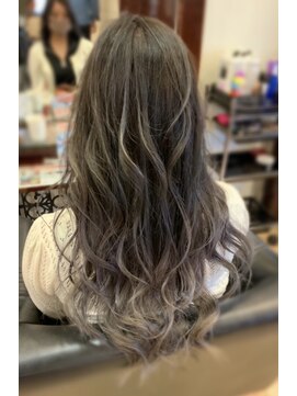 アフロディーテ 明石台店(Aphrodite) グラデーションシルバーカラー