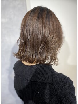 レイミュー 千葉(Lei miu) 【Lei橋本】切りっぱなしボブとベージュ