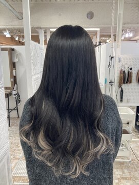 ハイエクステンション 京都駅前店(Hi-Extension) ブラック×ホワイトベージュ▼miho006