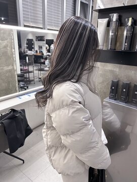 キング 高槻(K!ng) ハイライトカラーミルクティーベージュケアブリーチダブルカラー