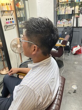 スターガーデン(STAR GARDEN) ２０２４年ツーブロックアップバングメンズショート◎