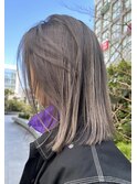 グラデーションカラー　ロングボブ　ロブ