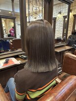 シャル 町田(shalu) オリーブベージュ×ぱつっとミディアム