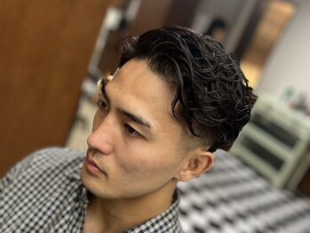 フランクス バーバー ウエストトウキョウ 吉祥寺店(FRANK’S BARBER WEST TOKYO)の写真/平日22時まで◆JR吉祥寺駅徒歩4分の好立地!好アクセス+22時まで営業で仕事帰りにも行ける◎