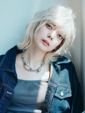 ユーアンボワーズ(U-AMBOISE) ミディアムウルフ × ハイトーン