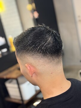 フランクスバーバーリザーブ 人形町店(FRANK’S BARBER RESERVE) フェザーアップ