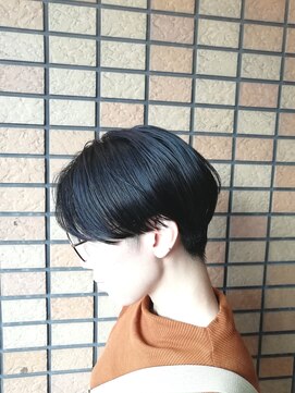 リヴ ヘアーサロン(LiV HAIR SALON) バング長めハンサムショート