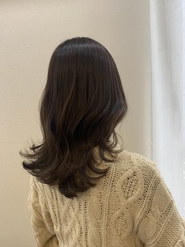 シェノン 西梅田(CHAINON) くびれヘア、外ハネミディアム