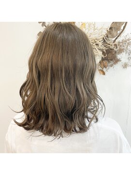 マド ヘア(mado hair) ミルクティーベージュ