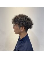 イーチ ディー ヘアーアンドトータルビューティー(each dee hair&total beauty) 波巻きパーマ×マッシュ